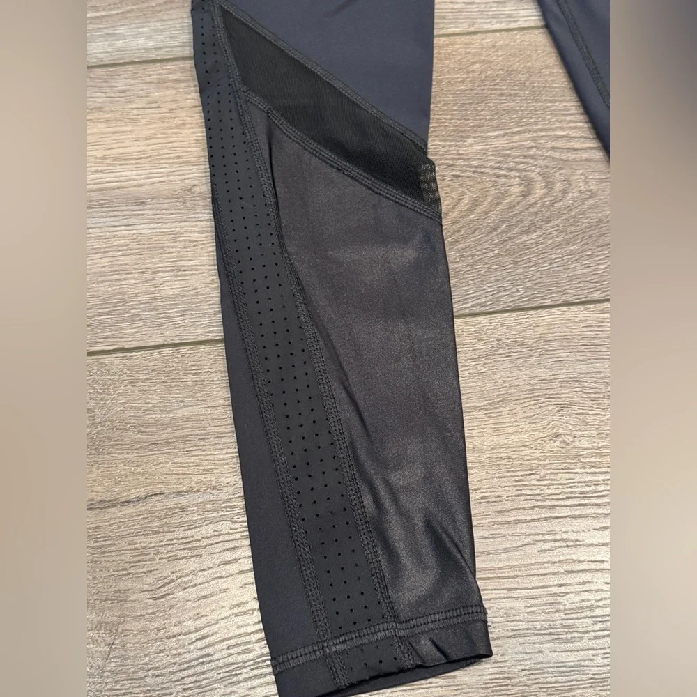 Alala Heroine Tight Black Performance Leggings - Picture 7 of 14